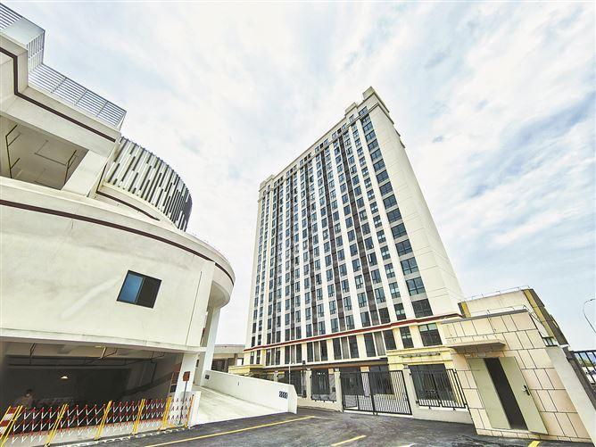厦门绿谷公寓首批150套住满:保障性租赁房怎样解决司机的停车和充电?封面